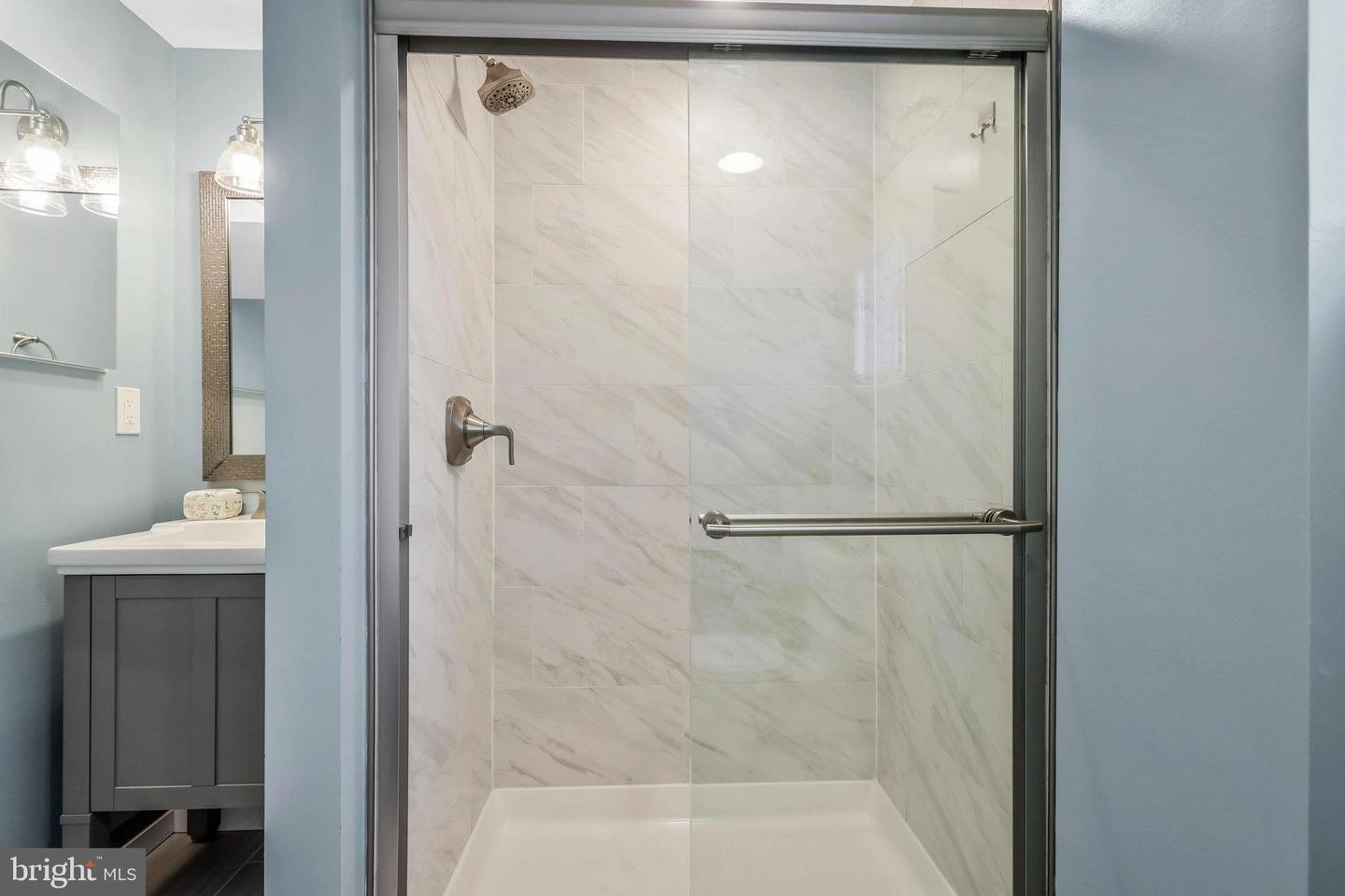 Bath - 7626 Webbwood Ct, Springfield, VA 22151 photo 7 of 7