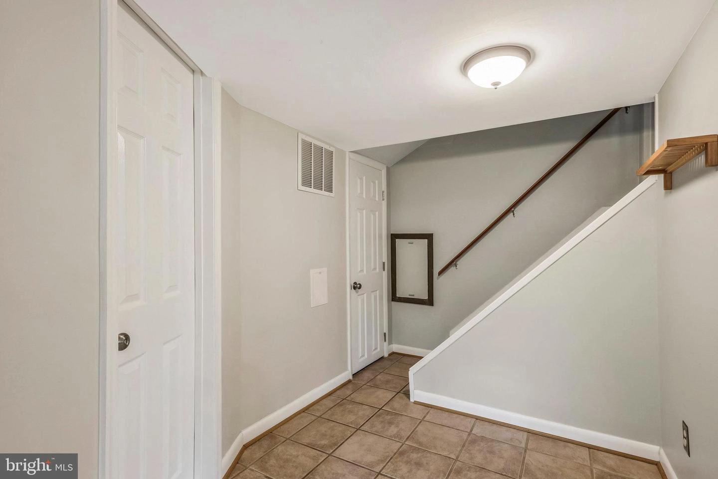 Entry Way - 7626 Webbwood Ct, Springfield, VA 22151 photo 2 of 2