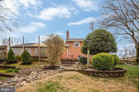 Exterior - 7626 Webbwood Ct, Springfield, VA 22151 photo 10 of 13