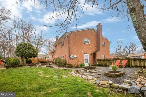 Exterior - 7626 Webbwood Ct, Springfield, VA 22151 photo 8 of 13
