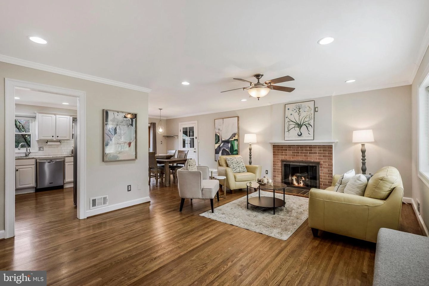 Living - 7626 Webbwood Ct, Springfield, VA 22151 photo 1 of 7