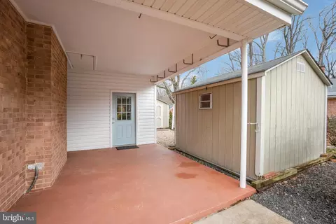 Exterior - 7626 Webbwood Ct, Springfield, VA 22151 photo 7 of 13