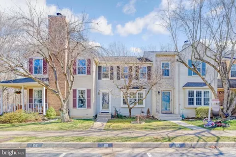 5817 Waterdale Ct, Centreville, VA 20121
