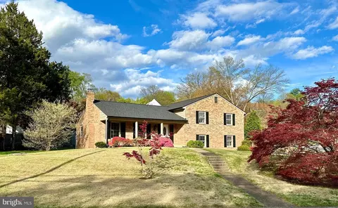 2204 Nordok Pl, Alexandria, VA 22306