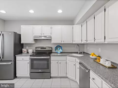 Kitchen - 2398 Ridgehampton Ct, Reston, VA 20191 photo 1 of 4