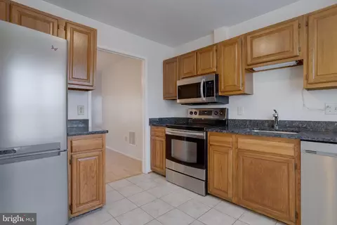 Kitchen - 2474 Ridgehampton Ct, Reston, VA 20191 photo 1 of 3
