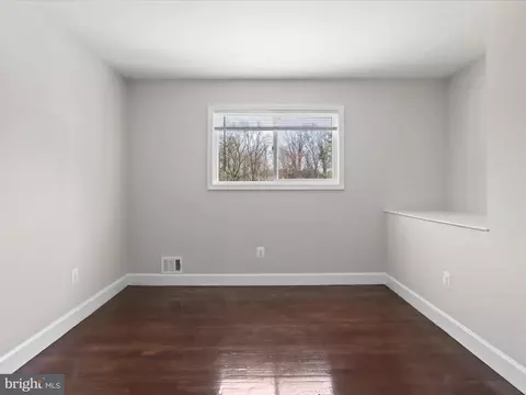 Other - 7852 Glenister Dr, Springfield, VA 22152 photo 6 of 12