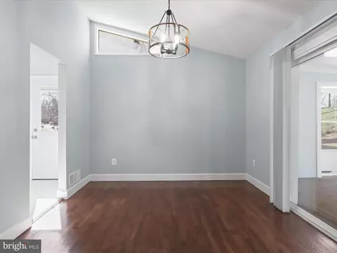 Other - 7852 Glenister Dr, Springfield, VA 22152 photo 2 of 12