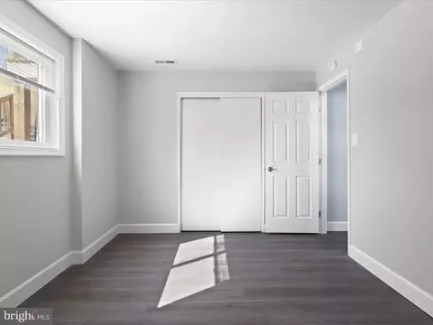 Bedroom - 7852 Glenister Dr, Springfield, VA 22152 photo 5 of 5