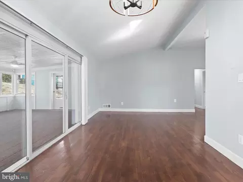 Other - 7852 Glenister Dr, Springfield, VA 22152 photo 3 of 12