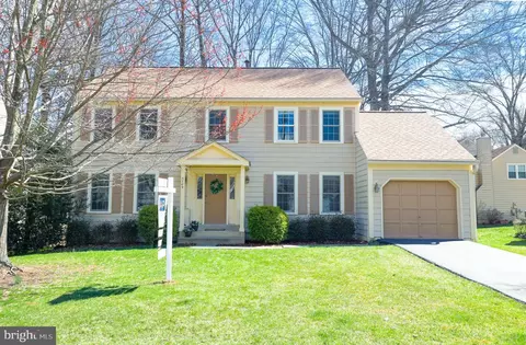 5709 Wigfield Way, Burke, VA 22015