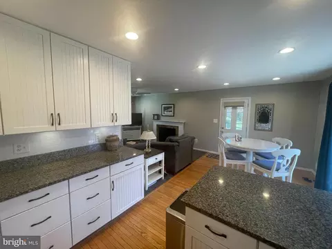 Kitchen - 9218 Setter Pl, Springfield, VA 22153 photo 3 of 3
