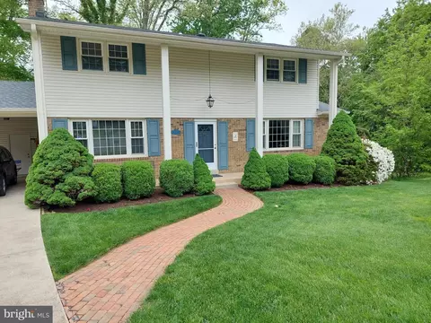 Exterior - 9218 Setter Pl, Springfield, VA 22153 photo 10 of 11