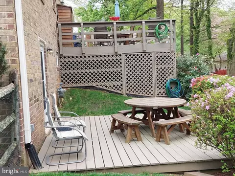 Exterior - 9218 Setter Pl, Springfield, VA 22153 photo 5 of 11