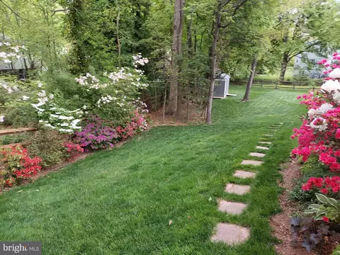 Exterior - 9218 Setter Pl, Springfield, VA 22153 photo 8 of 11