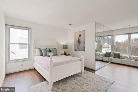 Bedroom - 2414 Mill Heights Dr, Herndon, VA 20171 photo 1 of 2