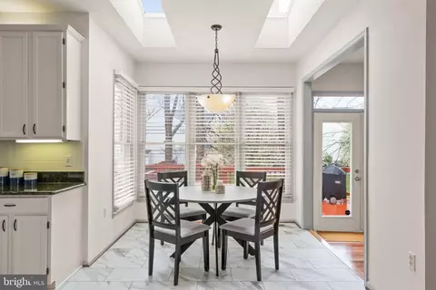 Dining - 2414 Mill Heights Dr, Herndon, VA 20171 photo 3 of 3