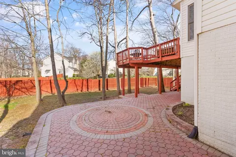 Exterior - 2414 Mill Heights Dr, Herndon, VA 20171 photo 5 of 6