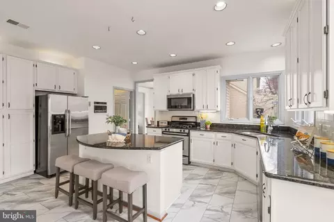 Kitchen - 2414 Mill Heights Dr, Herndon, VA 20171 photo 2 of 4
