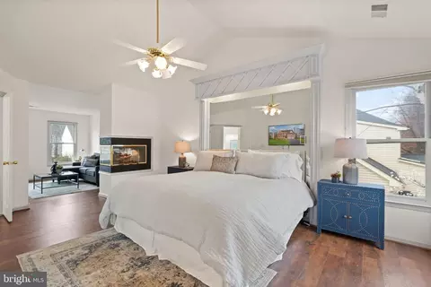 Bedroom - 2414 Mill Heights Dr, Herndon, VA 20171 photo 2 of 2