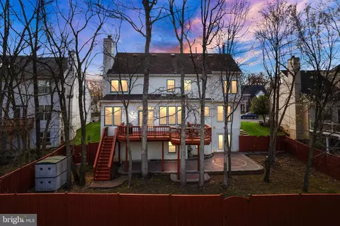 Exterior - 2414 Mill Heights Dr, Herndon, VA 20171 photo 6 of 6