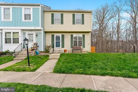 Exterior - 14846 Basingstoke Loop, Centreville, VA 20120 photo 1 of 8