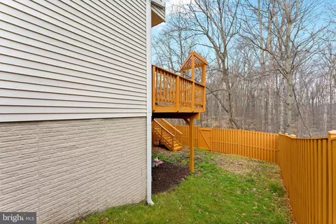 Exterior - 14846 Basingstoke Loop, Centreville, VA 20120 photo 7 of 8