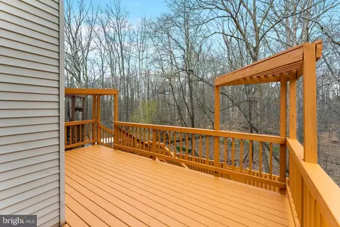 Exterior - 14846 Basingstoke Loop, Centreville, VA 20120 photo 5 of 8