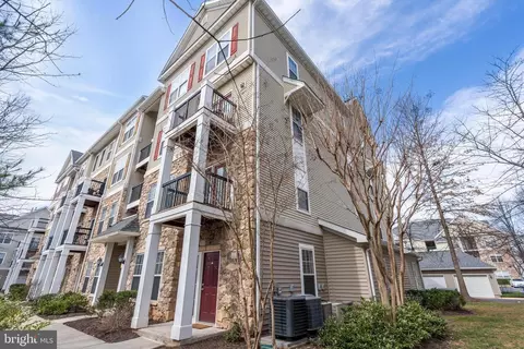 5132 A Brittney Elyse Cir #5132A, Centreville, VA 20120