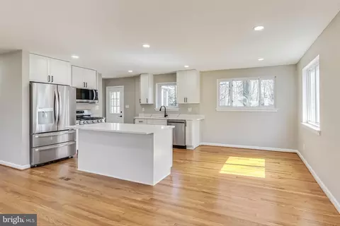 Kitchen - 5811 Atteentee Rd, Springfield, VA 22150 photo 1 of 4