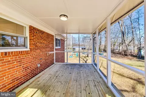 Exterior - 5811 Atteentee Rd, Springfield, VA 22150 photo 6 of 14