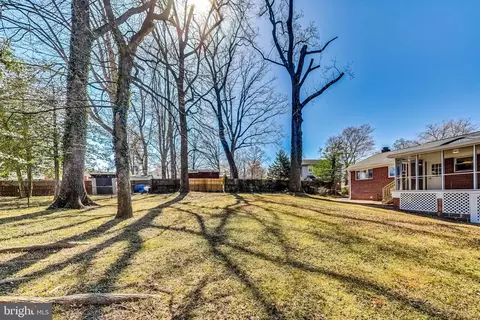 Exterior - 5811 Atteentee Rd, Springfield, VA 22150 photo 14 of 14