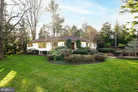 3443 Malbrook Dr, Falls Church, VA 22044