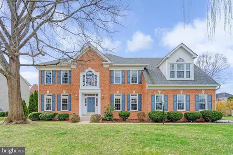 12601 Blythewood Dr, Fairfax, VA 22030