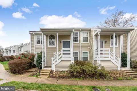 2843 Yarling Ct #2843, Falls Church, VA 22042