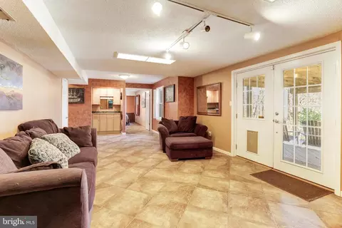 Living - 3602 Elderberry Pl, Fairfax, VA 22033 photo 10 of 10