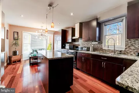 Kitchen - 3602 Elderberry Pl, Fairfax, VA 22033 photo 4 of 7