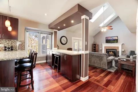 Kitchen - 3602 Elderberry Pl, Fairfax, VA 22033 photo 5 of 7