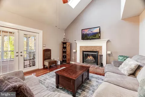 Living - 3602 Elderberry Pl, Fairfax, VA 22033 photo 4 of 10