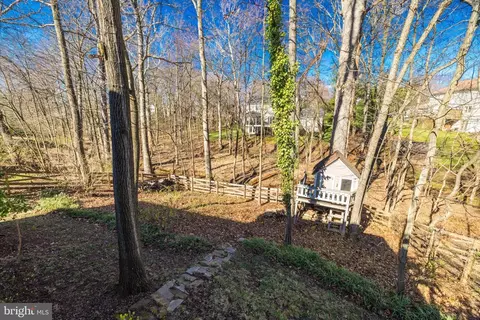 View/Area - 3602 Elderberry Pl, Fairfax, VA 22033 photo 1 of 5