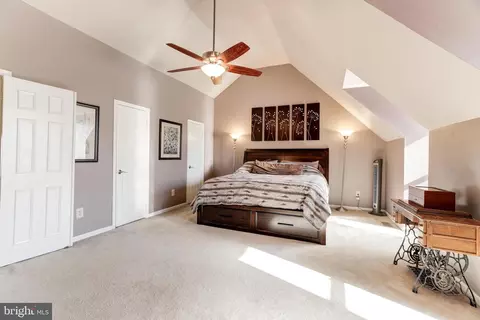Bedroom - 3602 Elderberry Pl, Fairfax, VA 22033 photo 2 of 5