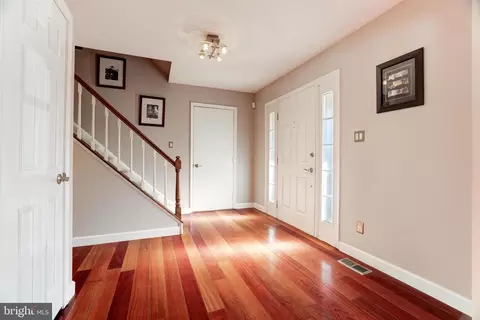 Living - 3602 Elderberry Pl, Fairfax, VA 22033 photo 1 of 10