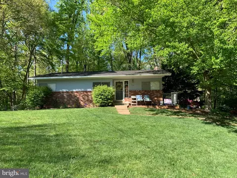 Exterior - 7710 Martel Pl, Springfield, VA 22152 photo 1 of 9