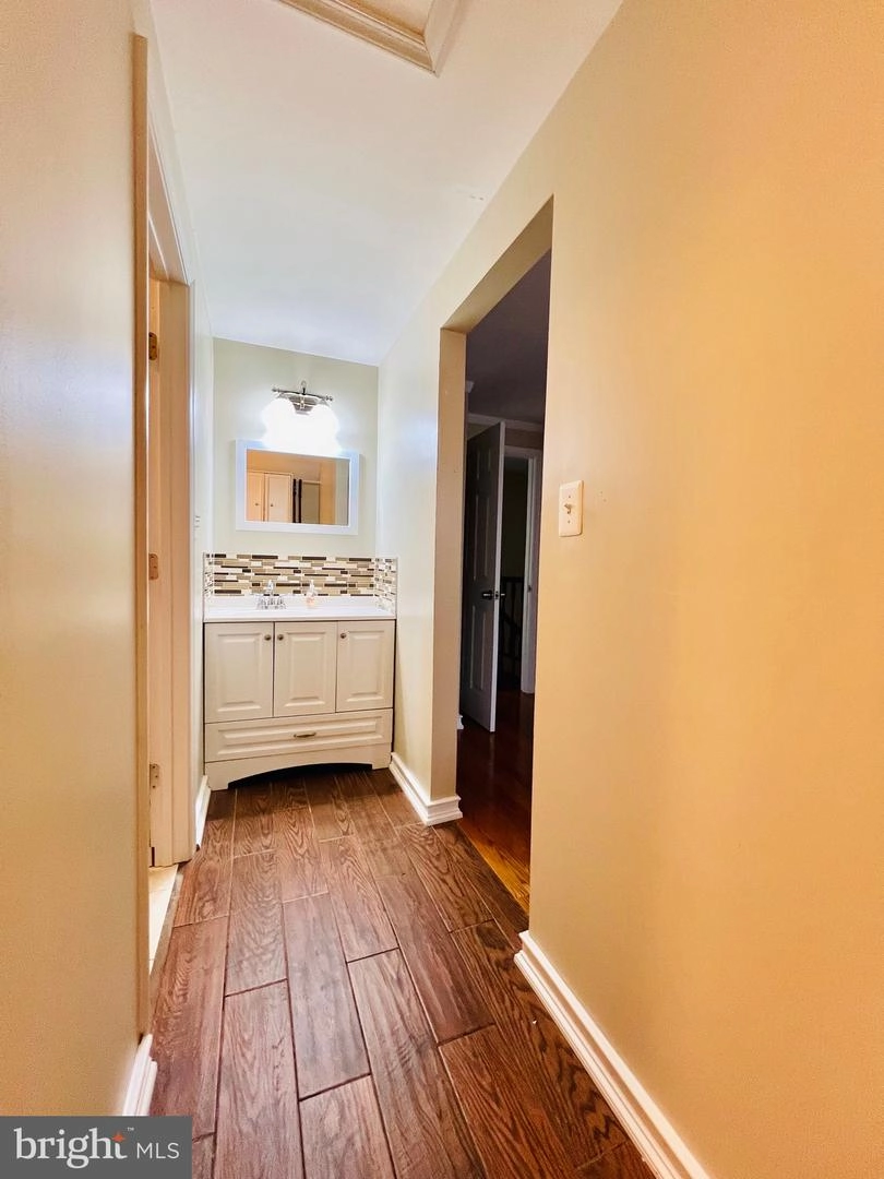 Entry Way - 8174 Dark Den Cir, Springfield, VA 22153 photo 2 of 2