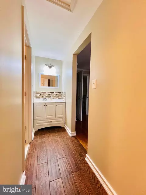 Entry Way - 8174 Dark Den Cir, Springfield, VA 22153 photo 2 of 2