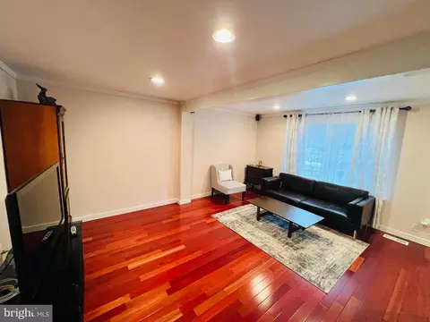 Living - 8174 Dark Den Cir, Springfield, VA 22153 photo 3 of 8