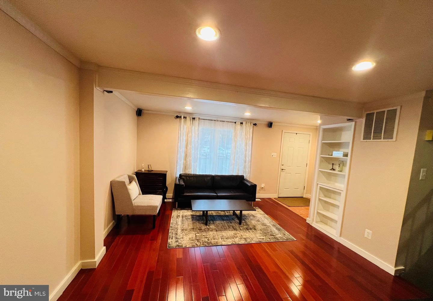 Living - 8174 Dark Den Cir, Springfield, VA 22153 photo 1 of 8