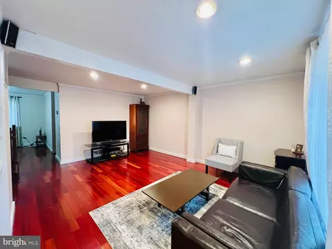 Living - 8174 Dark Den Cir, Springfield, VA 22153 photo 4 of 8