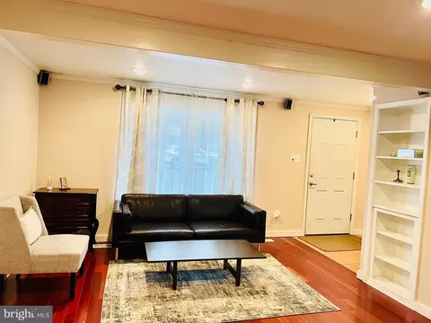 Living - 8174 Dark Den Cir, Springfield, VA 22153 photo 2 of 8