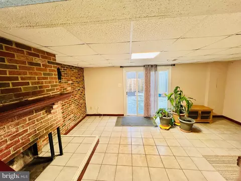 Living - 8174 Dark Den Cir, Springfield, VA 22153 photo 8 of 8